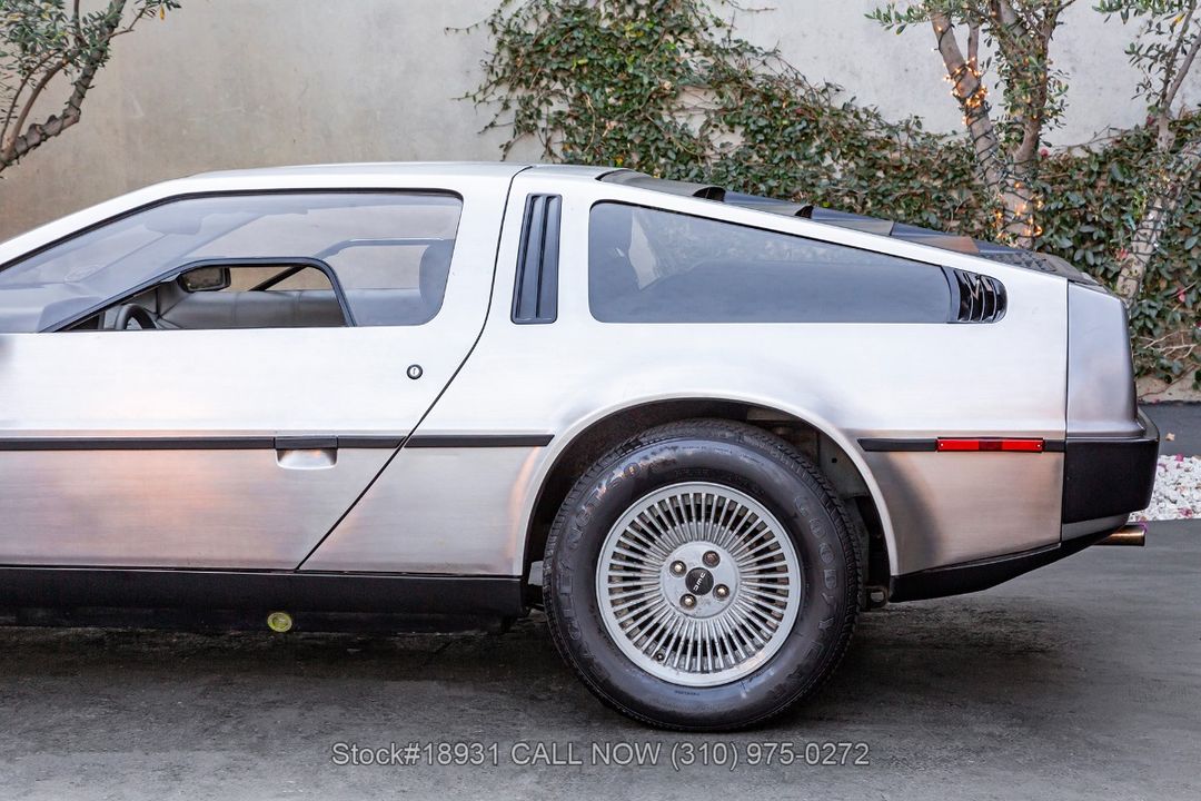 1981 DeLorean DMC-12