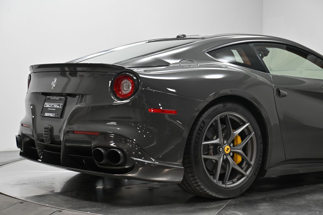 2016 Ferrari F12