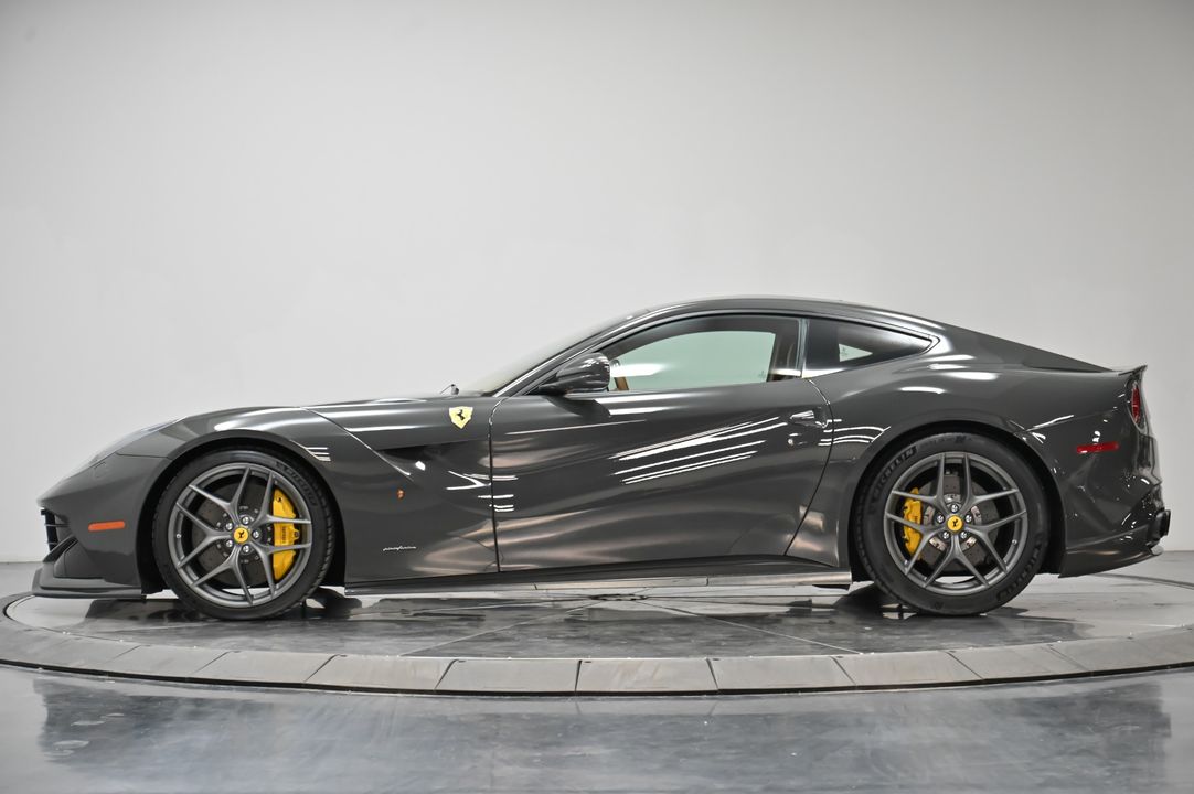 2016 Ferrari F12