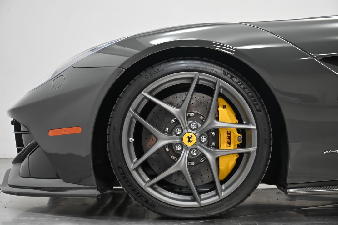 2016 Ferrari F12