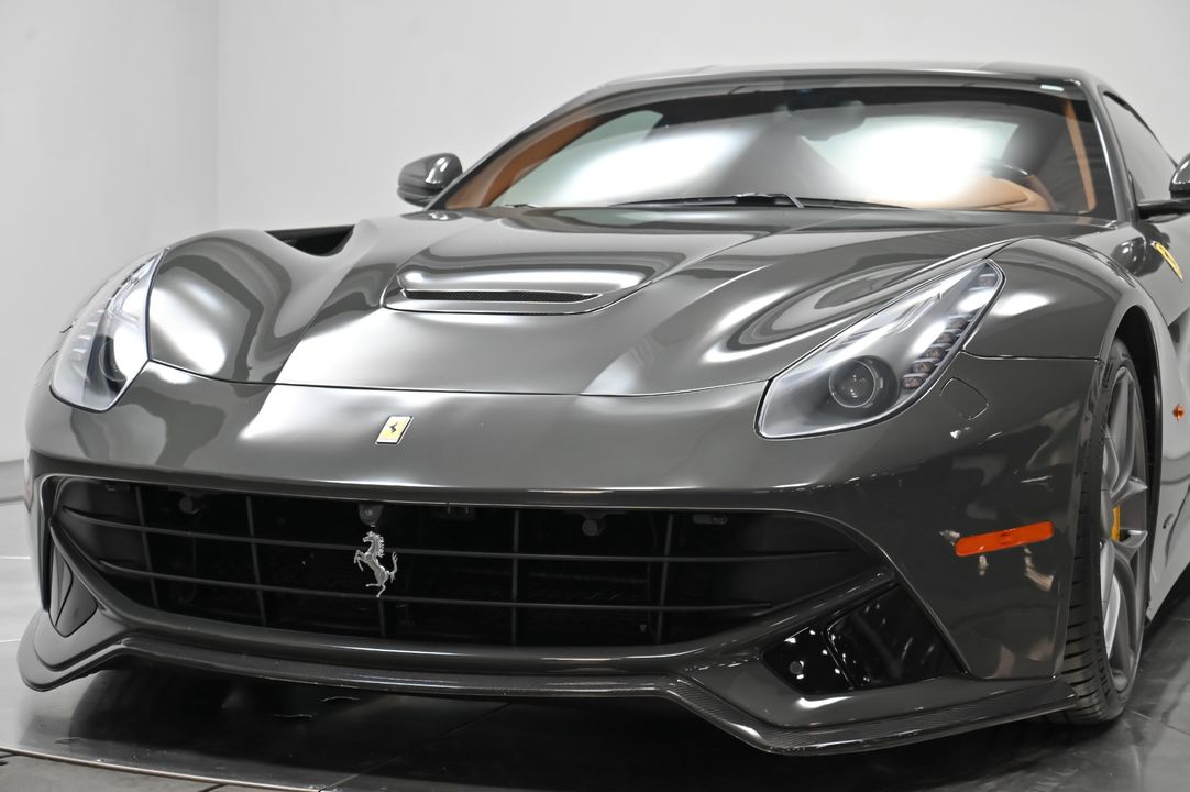 2016 Ferrari F12
