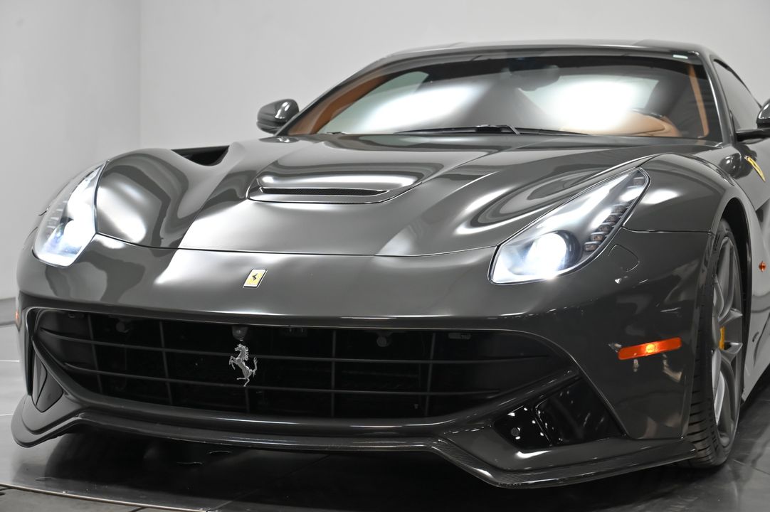 2016 Ferrari F12