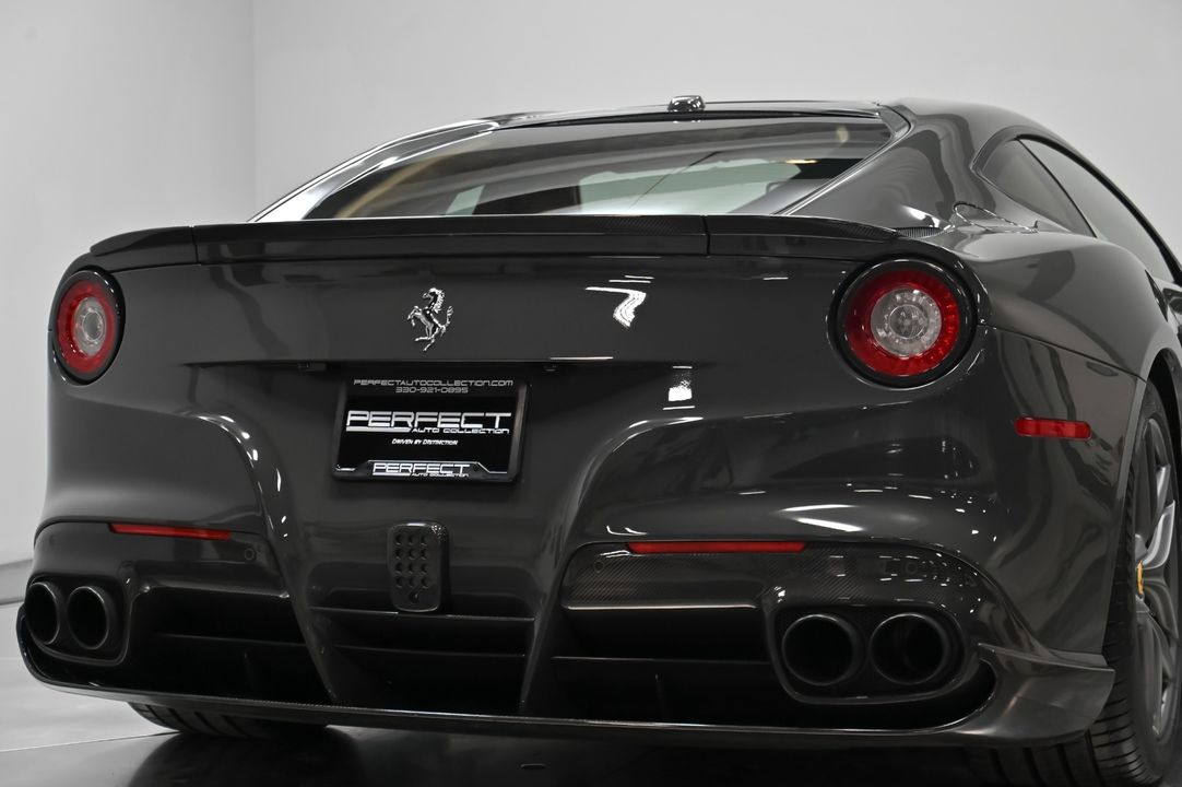 2016 Ferrari F12