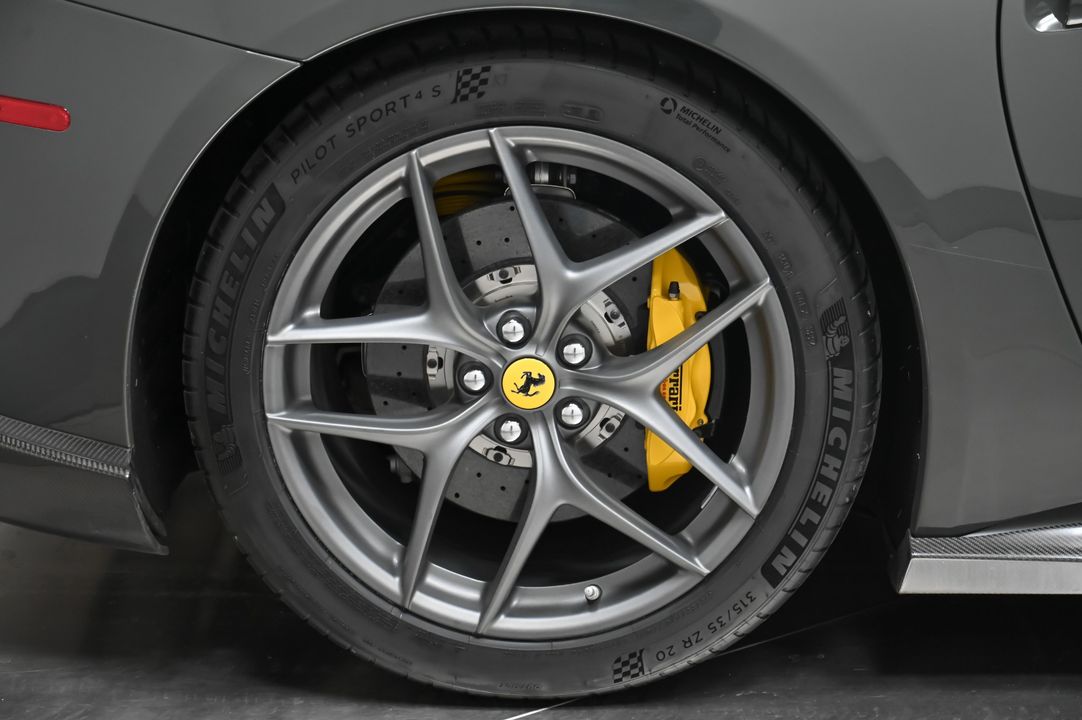 2016 Ferrari F12