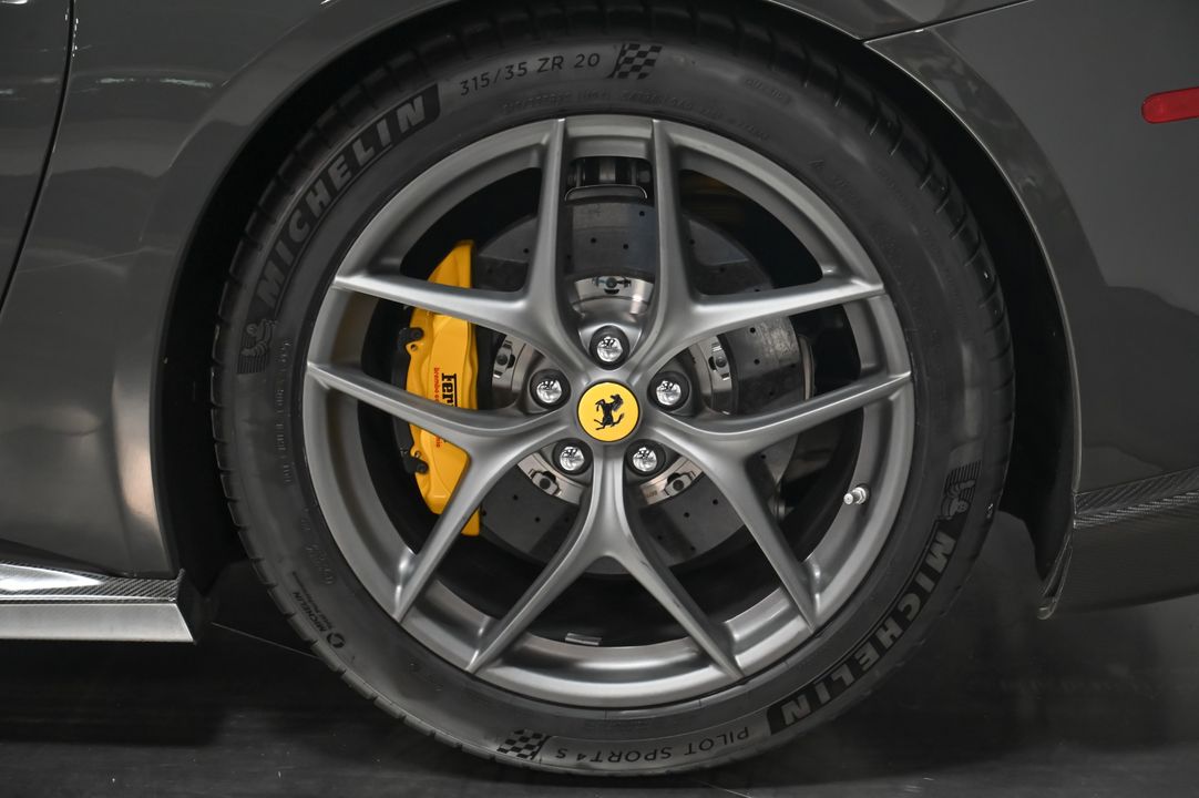2016 Ferrari F12