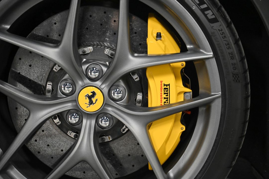 2016 Ferrari F12