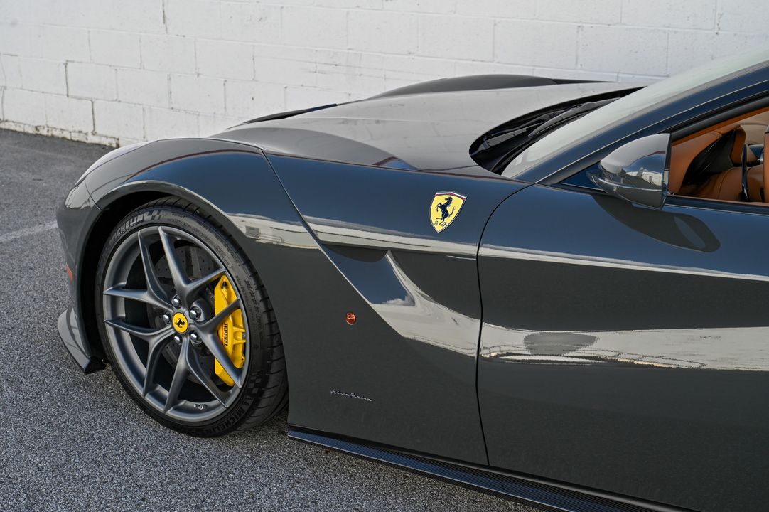 2016 Ferrari F12