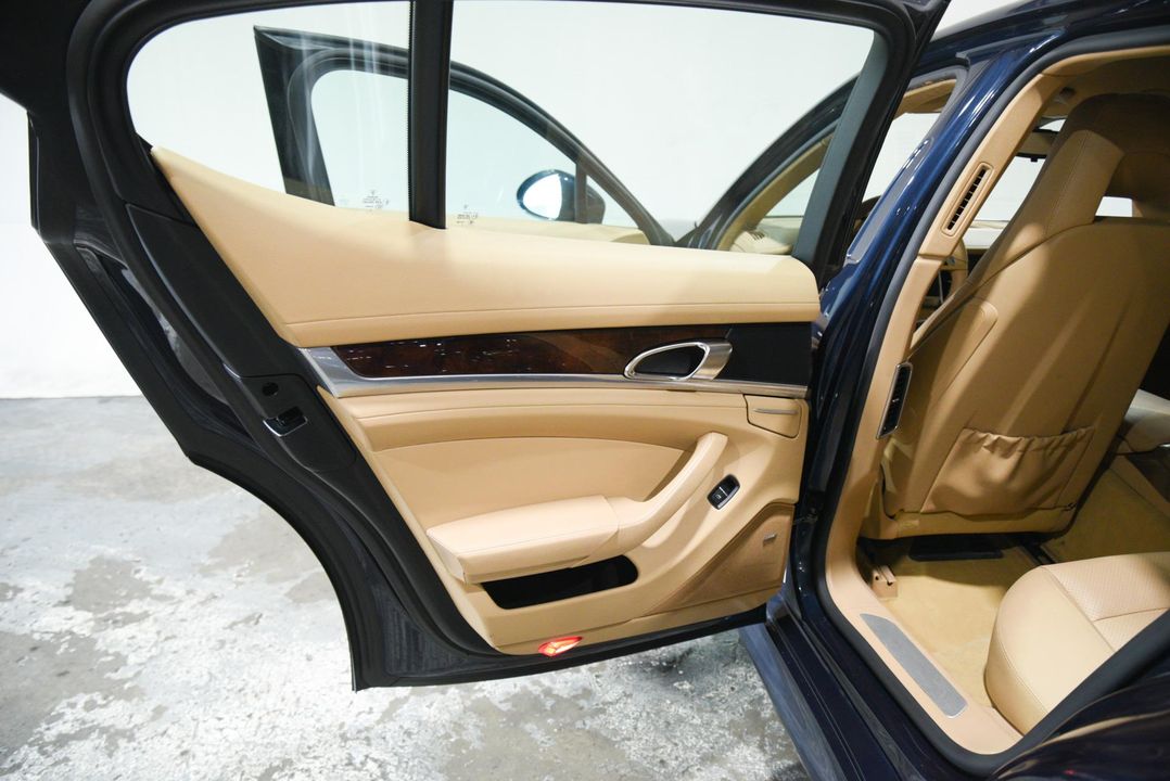 2011 Porsche Panamera