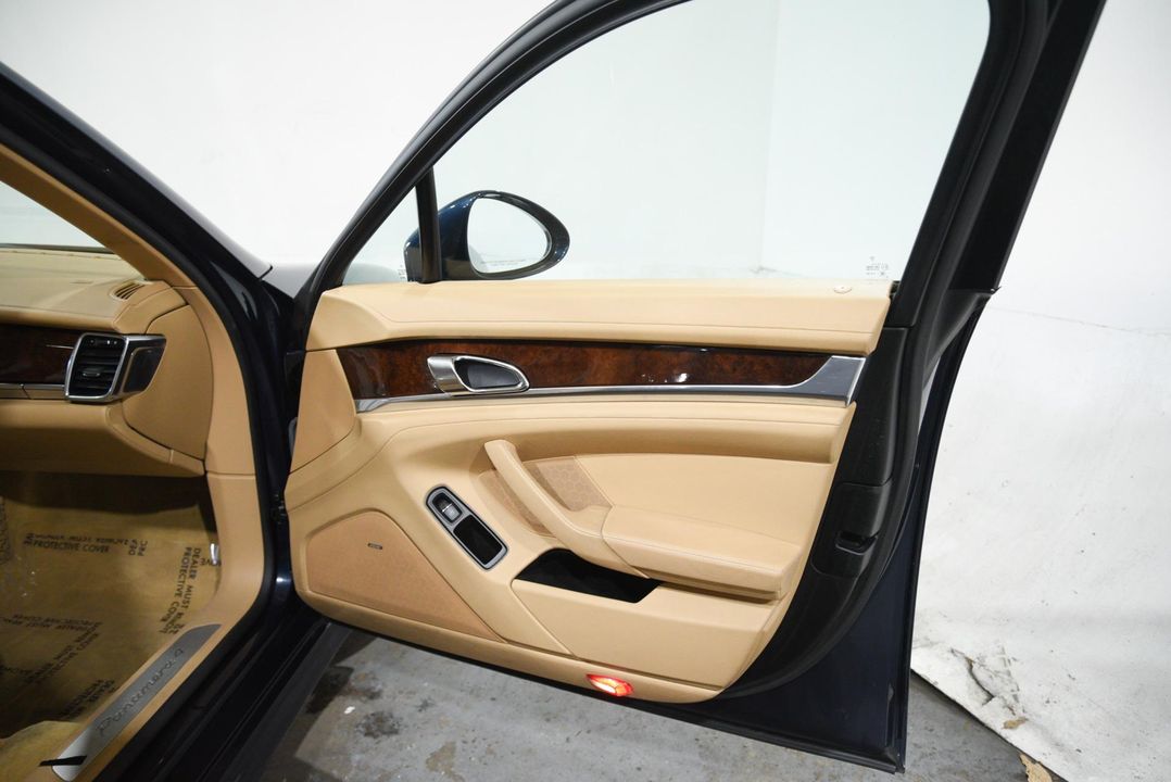 2011 Porsche Panamera