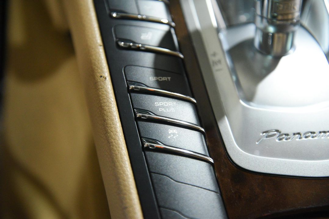 2011 Porsche Panamera