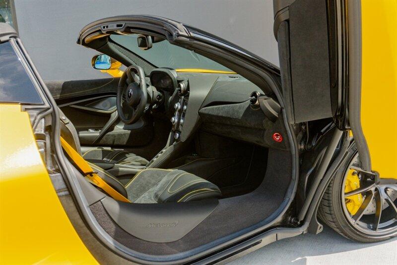 2023 McLaren 720S Spider