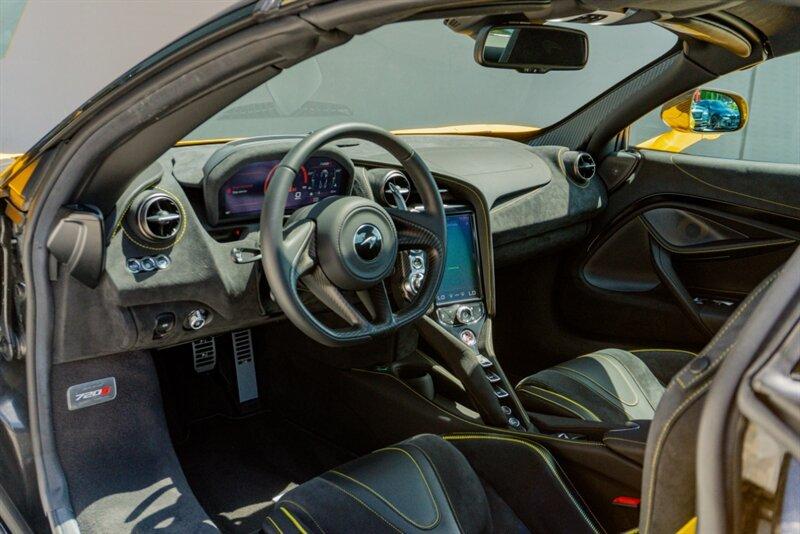 2023 McLaren 720S Spider