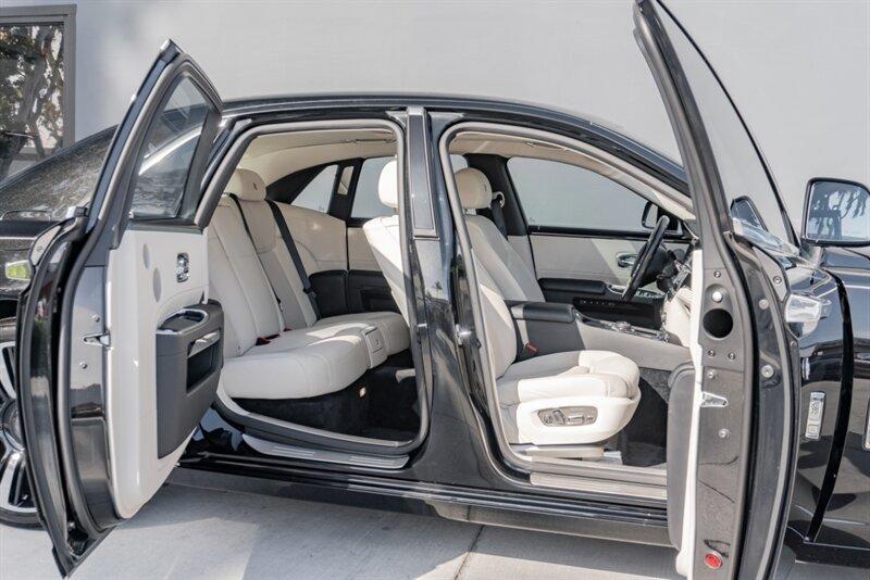 2018 Rolls-Royce Ghost