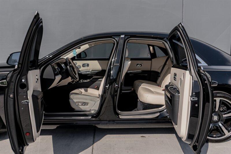 2018 Rolls-Royce Ghost