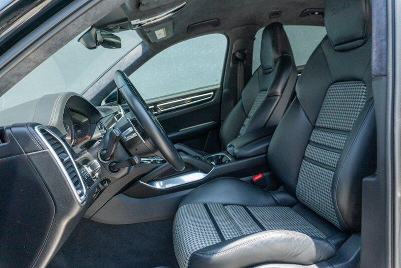 2023 Porsche Cayenne