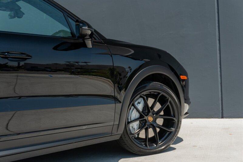 2023 Porsche Cayenne