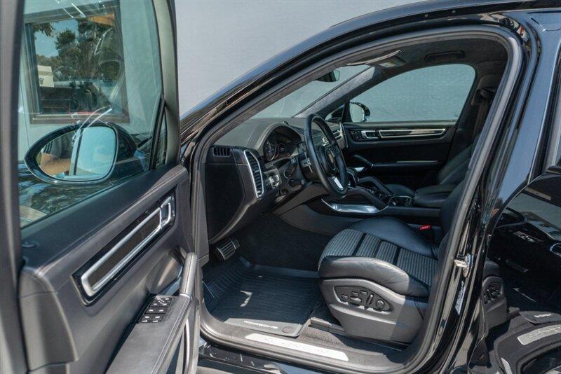 2023 Porsche Cayenne