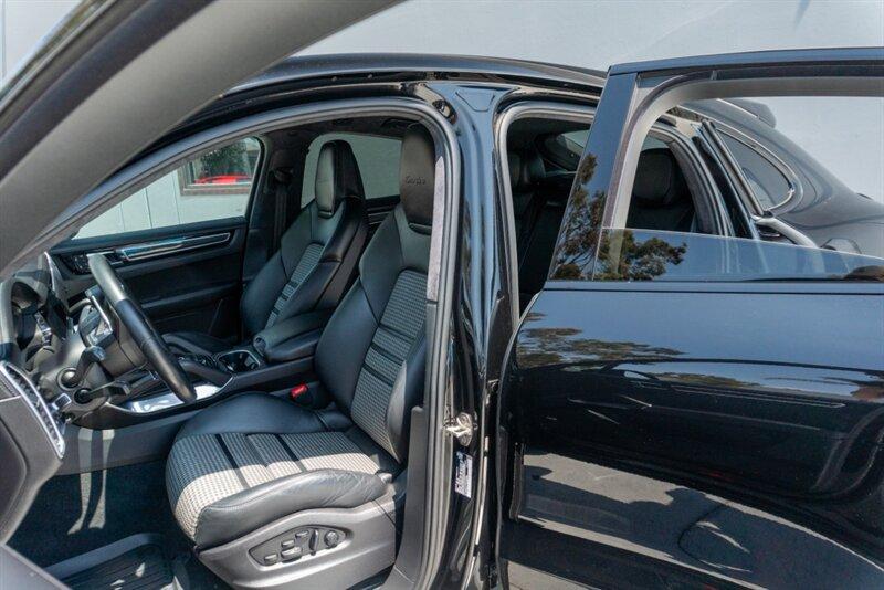 2023 Porsche Cayenne
