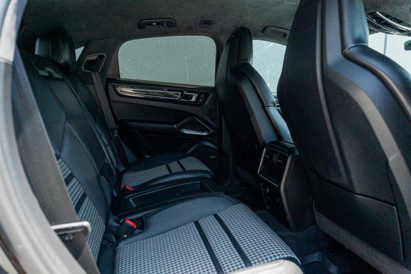 2023 Porsche Cayenne