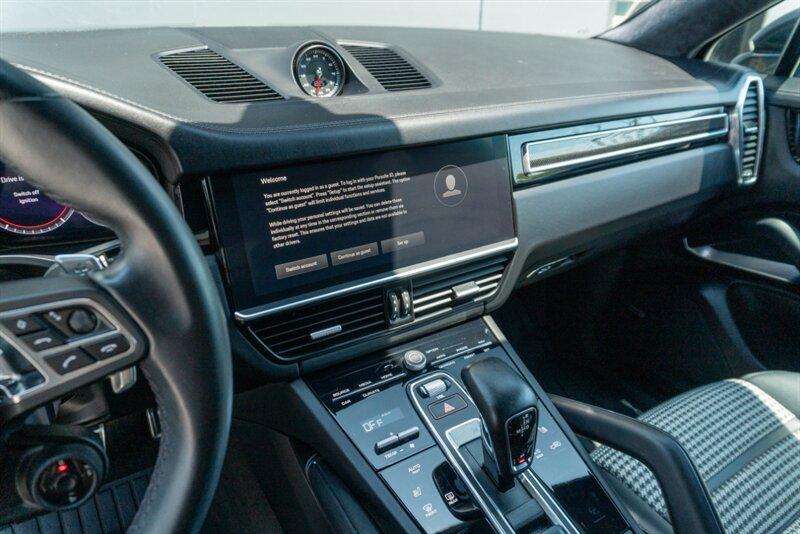 2023 Porsche Cayenne