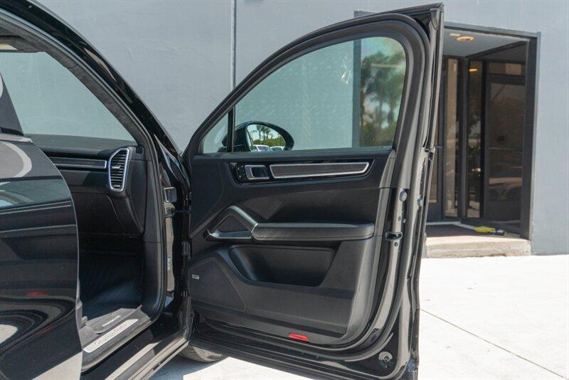 2023 Porsche Cayenne
