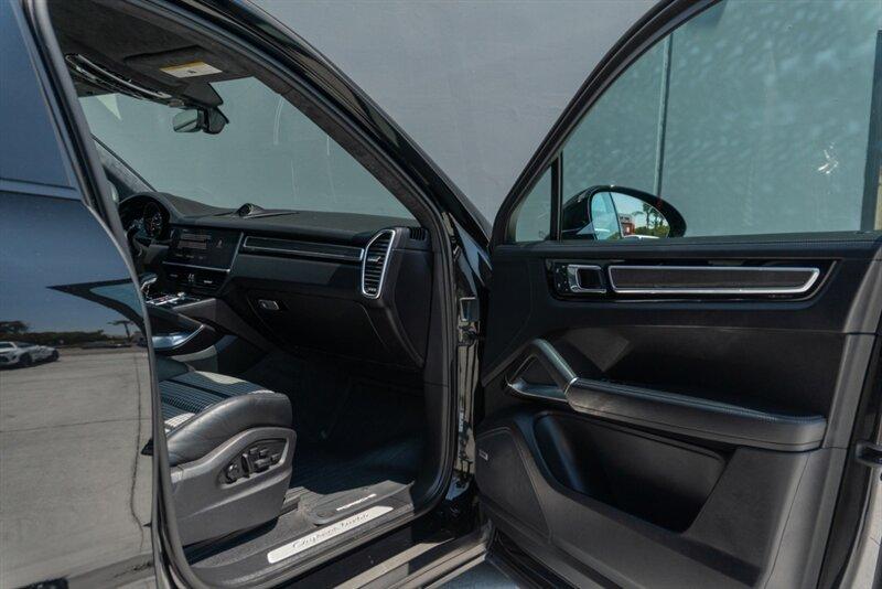 2023 Porsche Cayenne