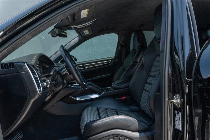 2023 Porsche Cayenne