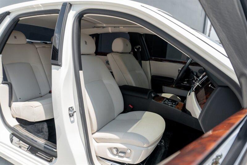 2012 Rolls-Royce Ghost