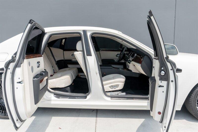 2012 Rolls-Royce Ghost