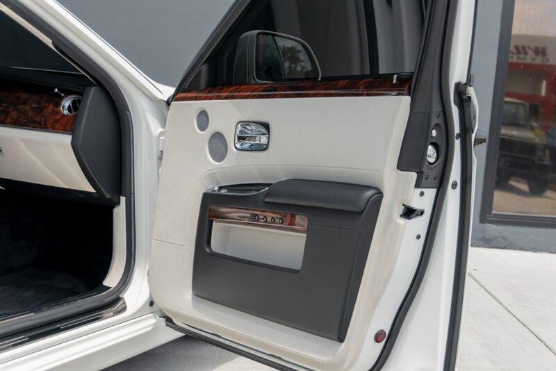 2012 Rolls-Royce Ghost