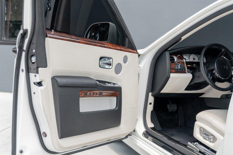 2012 Rolls-Royce Ghost