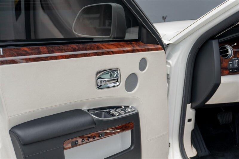 2012 Rolls-Royce Ghost