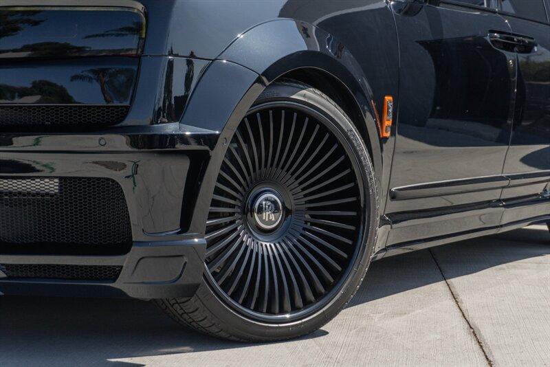 2022 Rolls-Royce Black Badge Cullinan