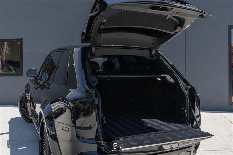 2022 Rolls-Royce Black Badge Cullinan