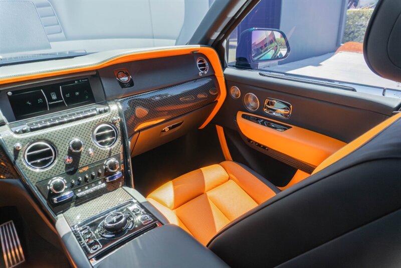 2022 Rolls-Royce Black Badge Cullinan