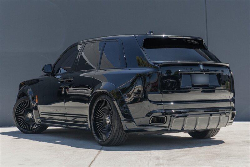 2022 Rolls-Royce Black Badge Cullinan