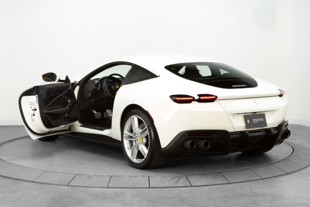 2022 Ferrari Roma