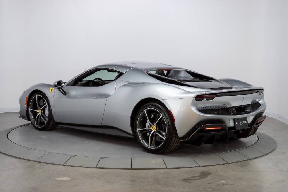2023 Ferrari 296 GTS