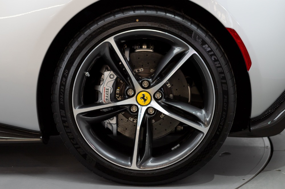 2023 Ferrari 296 GTS