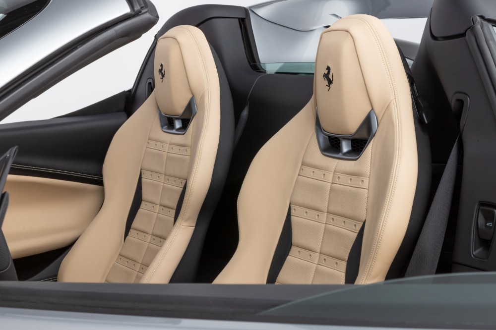 2023 Ferrari 296 GTS