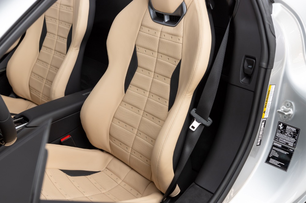 2023 Ferrari 296 GTS