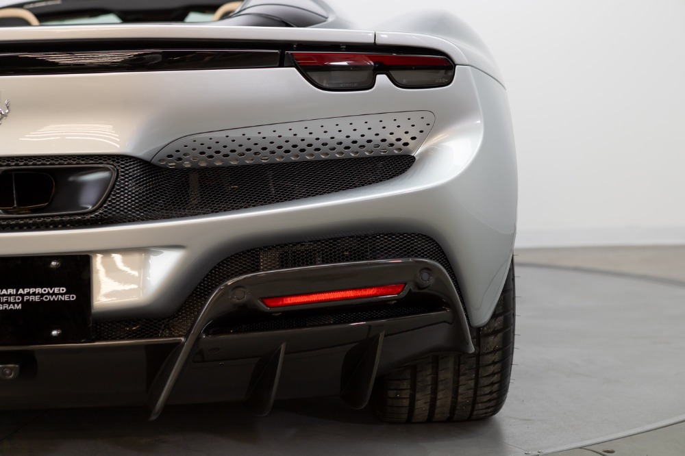 2023 Ferrari 296 GTS