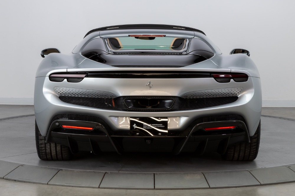 2023 Ferrari 296 GTS