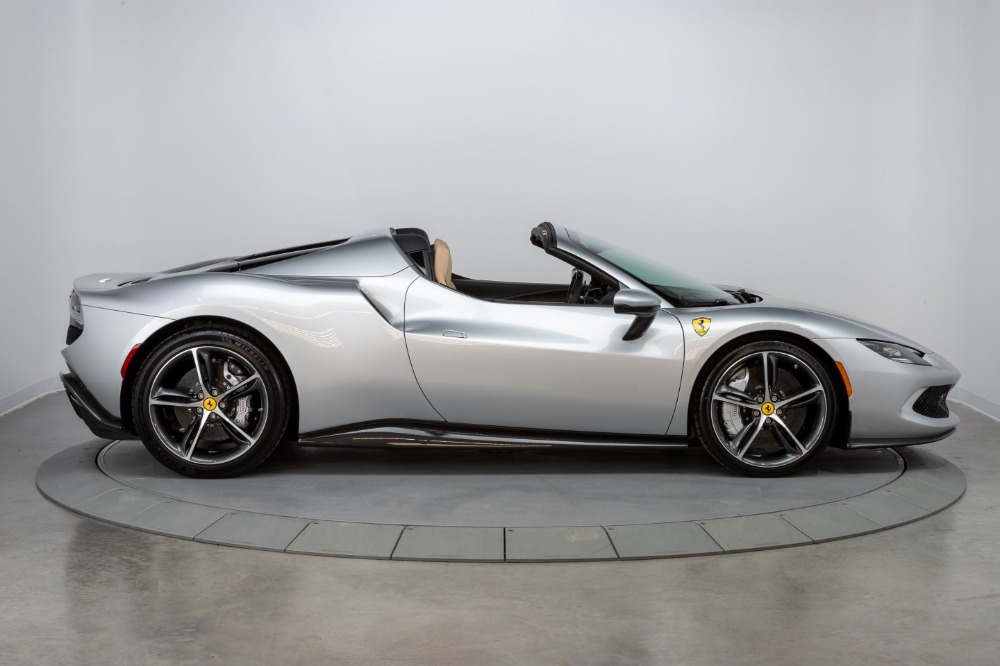 2023 Ferrari 296 GTS