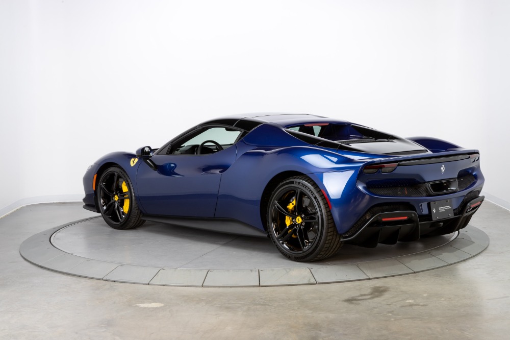 2023 Ferrari 296 GTS
