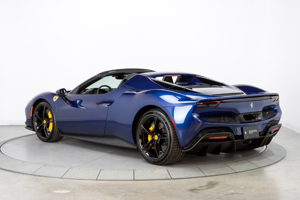 2023 Ferrari 296 GTS