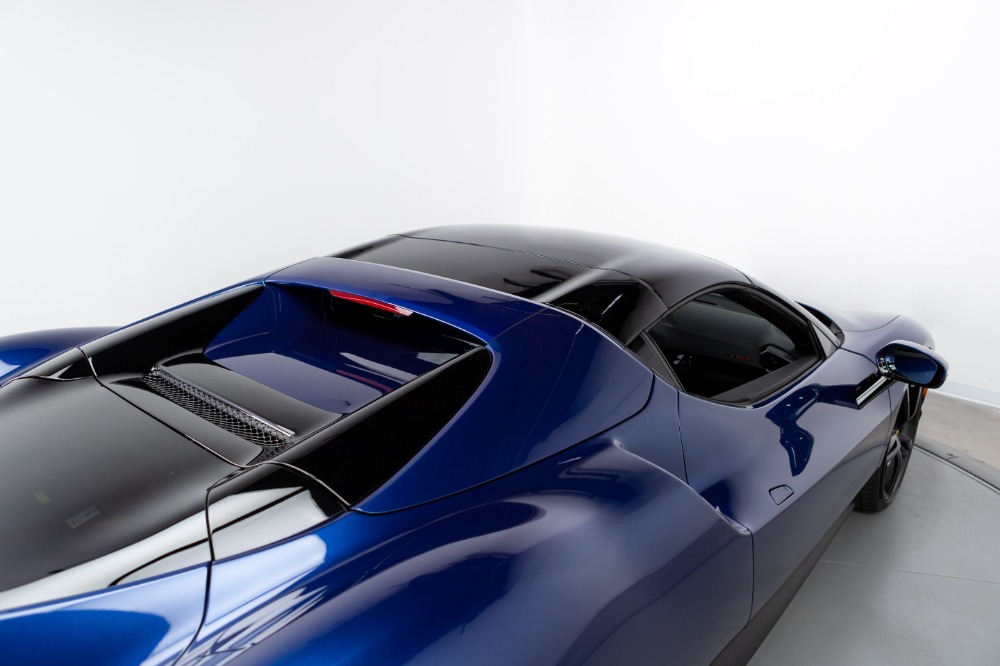 2023 Ferrari 296 GTS
