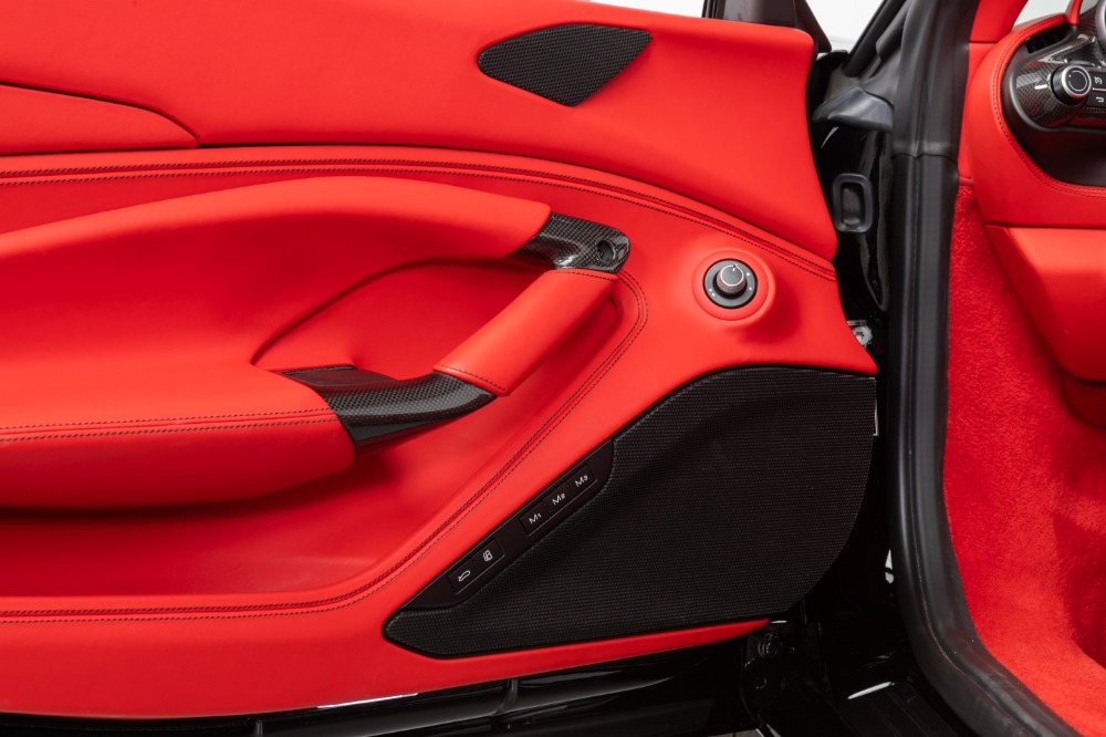 2021 Ferrari F8 Spider