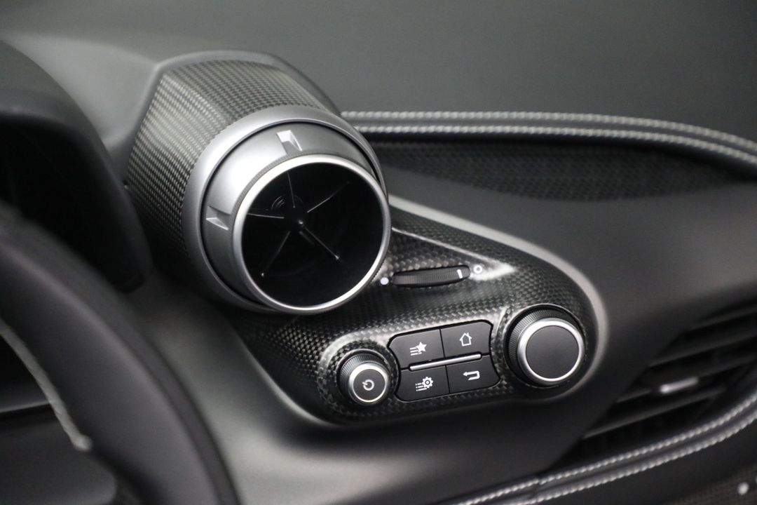 2021 Ferrari F8 Spider