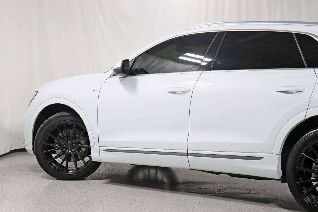 2021 Audi Q8